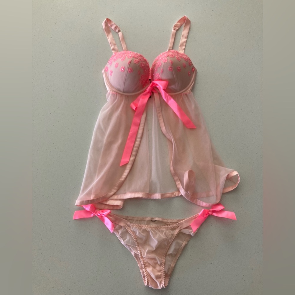 Victoria’s Secret pink babydoll panties lingerie set 34d s mesh floral flowers